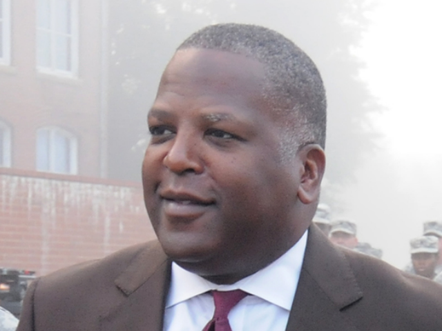 Color photograph of Mayor Steve Benjamin